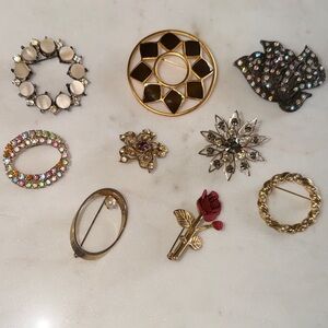 Vintage Gold and Silver Tone Brooches Pins lot of 9 - Women Jewelry